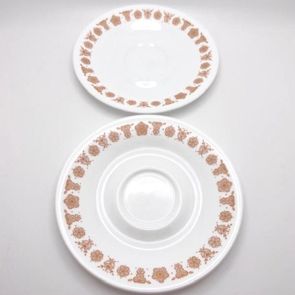 Corelle Livingware Butterfly‎ Gold Saucers Set/2 Vintage Corning Vitrelle Glass